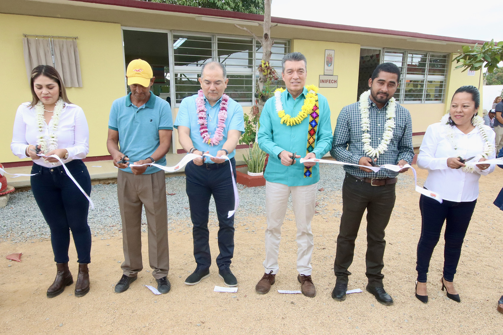 En Jiquipilas, Rutilio Escandón inaugura espacios educativos en la Primaria “Pilar Espinosa de León”