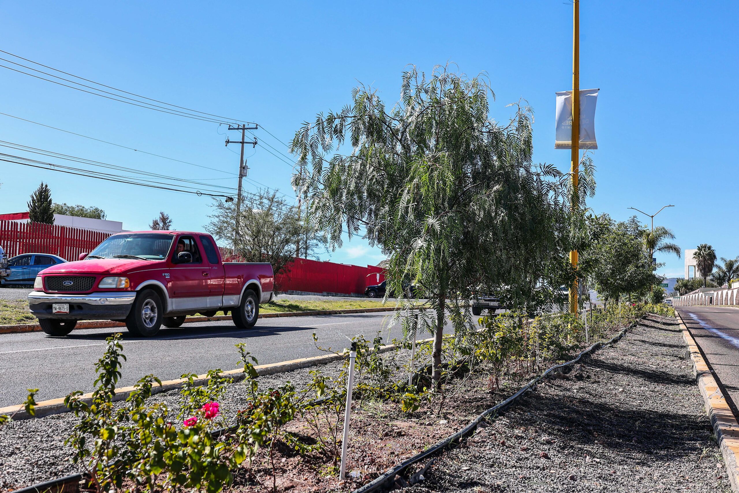 HABILITA MUNICIPIO DE AGUASCALIENTES LÍNEA MORADA AL PONIENTE DE LA CIUDAD