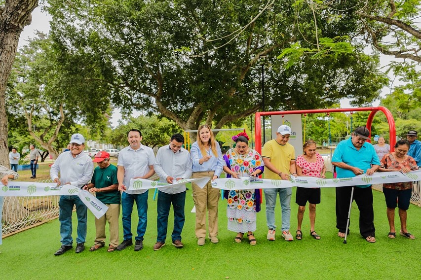 Inauguración del nuevo parque en la comisaría de Tzacalá!