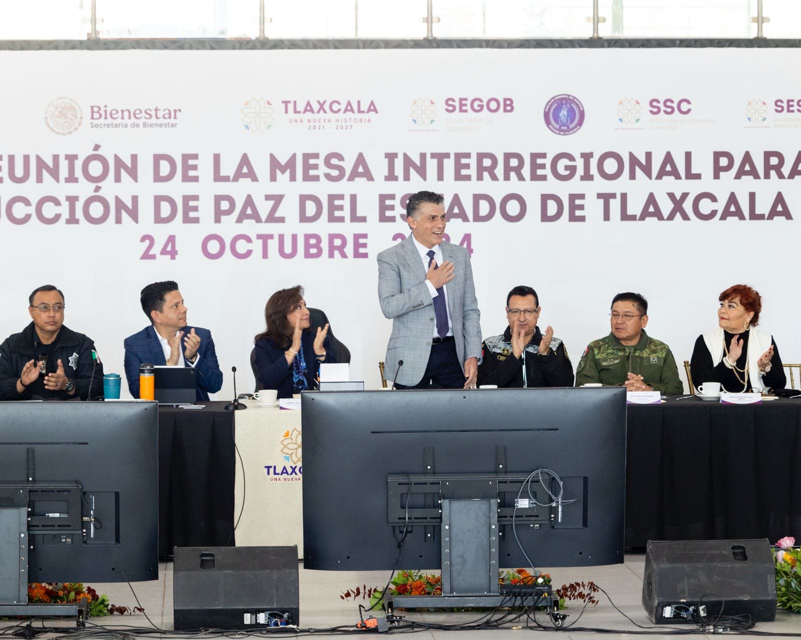 Anfitriones de la 8ª Mesa Interregional para la Construcción de Paz