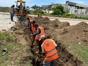 Trabajan Gobierno del Estado, Marina y Conagua para desalojar inundación en Plan de Los Amates, Acapulco